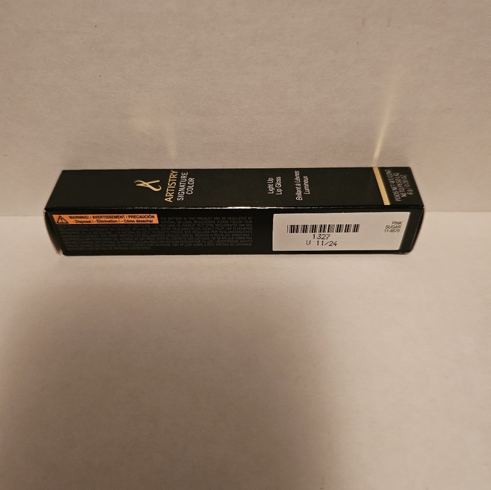 Light up lip gloss